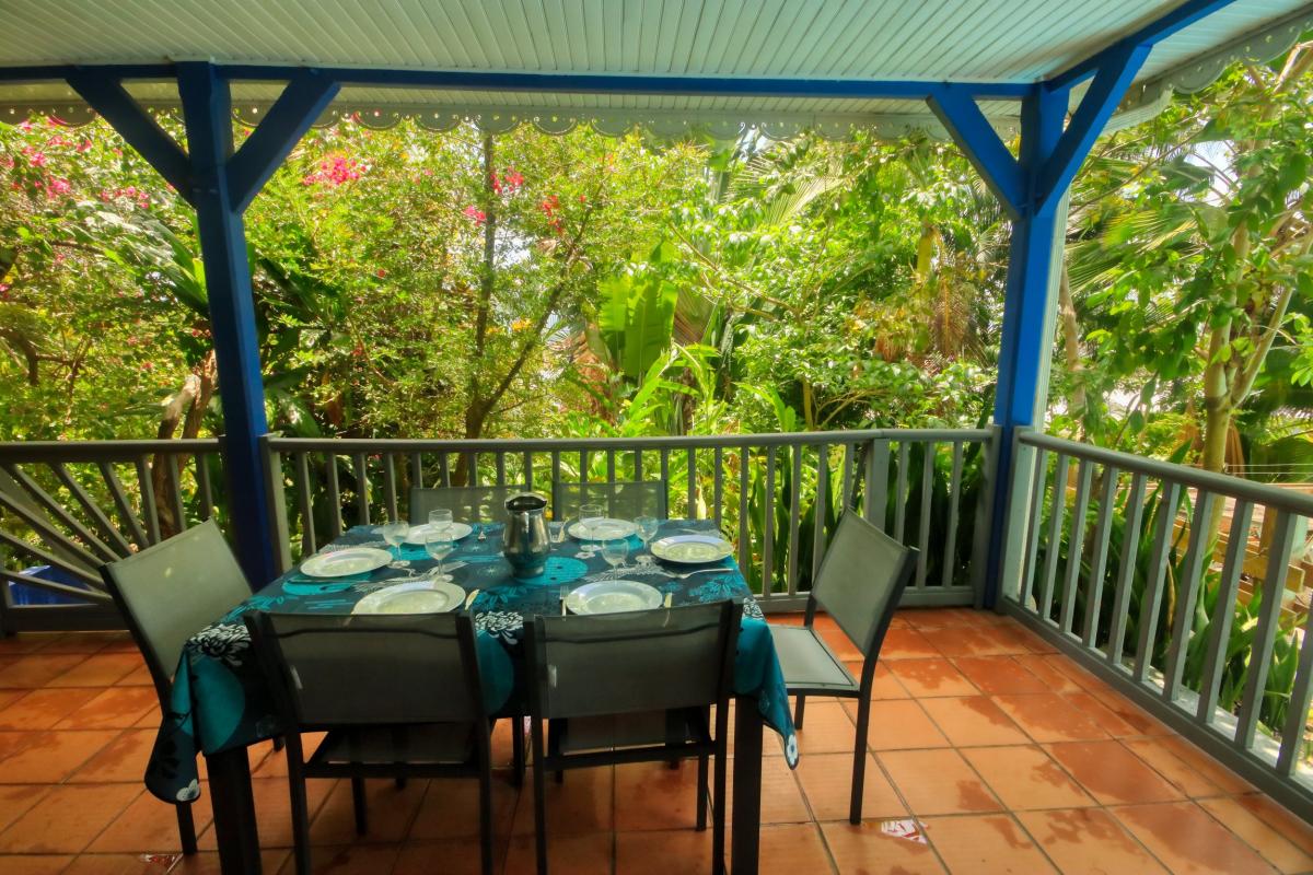 Villa piscine privée Trois Ilets Martinique - Terrasse  espace repas